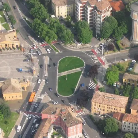 Amazing Cute Place!! X6 !!! Free++ Transports !! Appartamento Parma