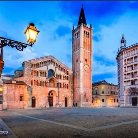 Amazing Cute Place!! X6 !!! Free++ Transports !! Appartamento